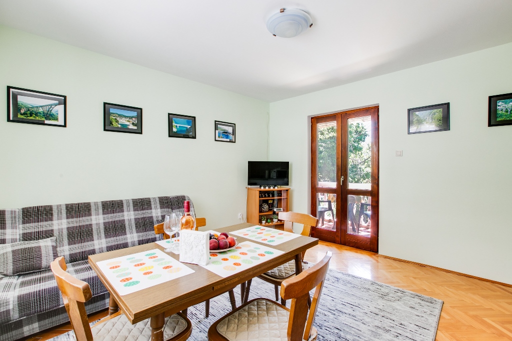 Image of Hotel - 13 Bedrooms - 13 Bathrooms for Sale in Budva-Budva-Montenegro, Image 8